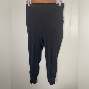All In Motion Pocket Scrunch 7/8 Leggings Women’s Size M Black